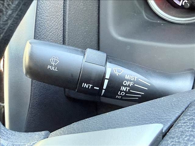 TOYOTA MARK X 2017 Image 31