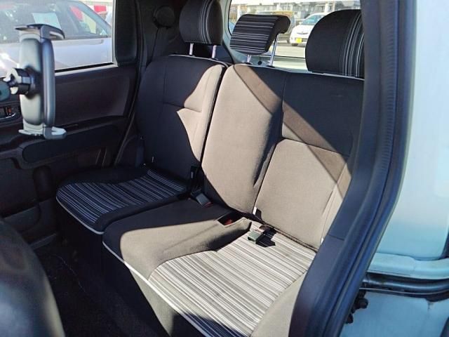 TOYOTA SPADE 2016 Image 31