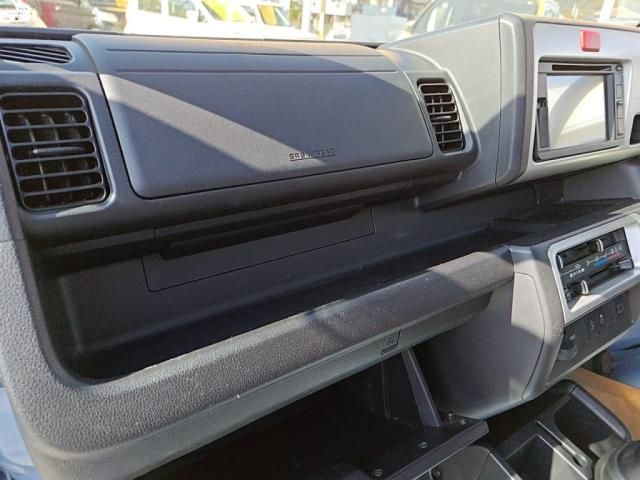 DAIHATSU HIJET TRUCK 4WD 2019 Image 31