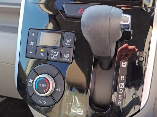 DAIHATSU TANTO 2016 Image 31