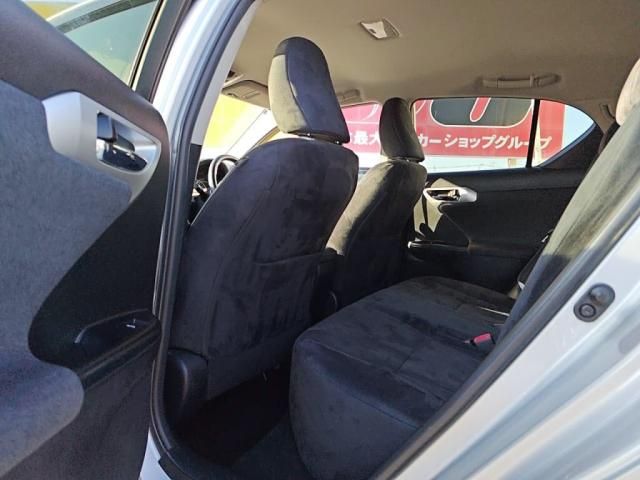 TOYOTA LEXUS CT200H 2011 Image 31