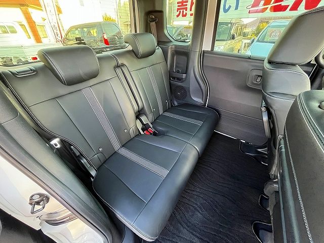 HONDA N BOX CUSTOM 2024 Image 31