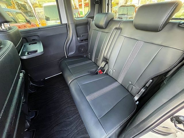 HONDA N BOX CUSTOM 2024 Image 31