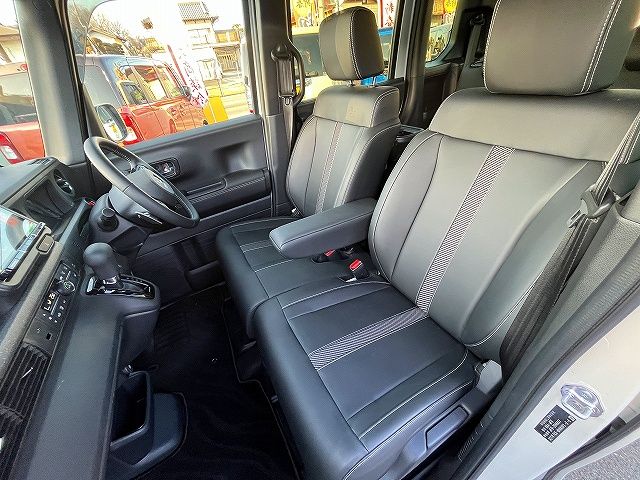 HONDA N BOX CUSTOM 2024 Image 31