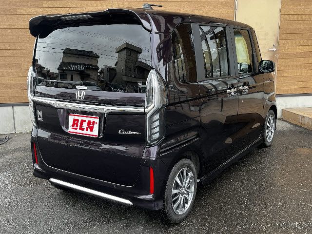 HONDA N BOX CUSTOM 2023 Image 31
