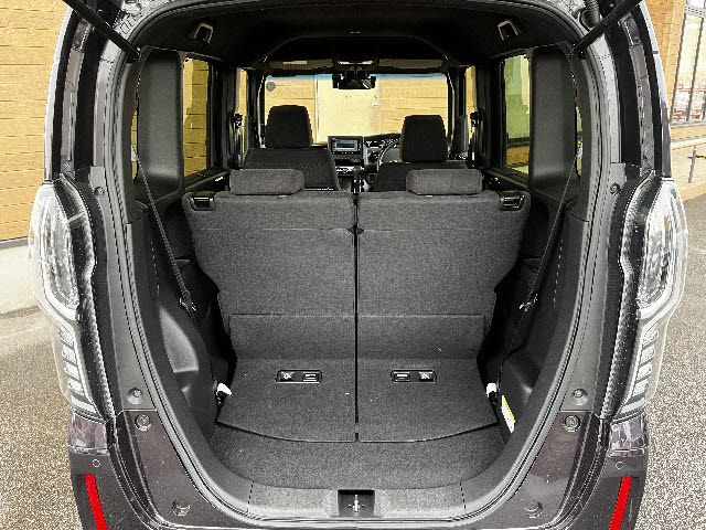 HONDA N BOX CUSTOM 2023 Image 31