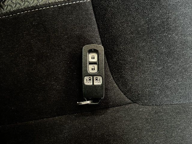 HONDA N BOX CUSTOM 2023 Image 31