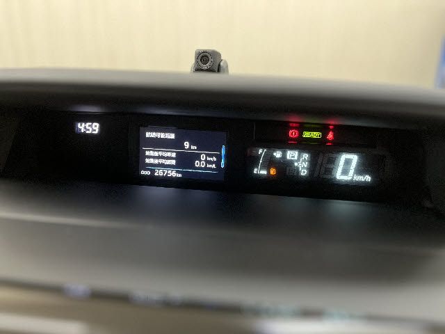 TOYOTA PRIUS ALPHA 2019 Image 31