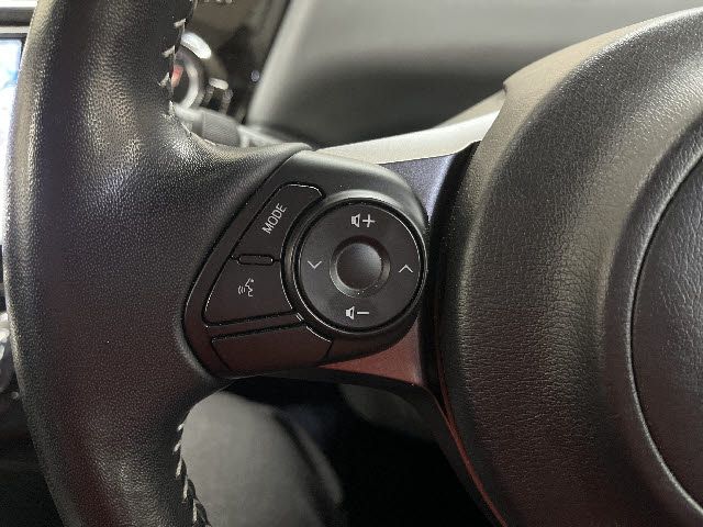 TOYOTA PRIUS ALPHA 2019 Image 31