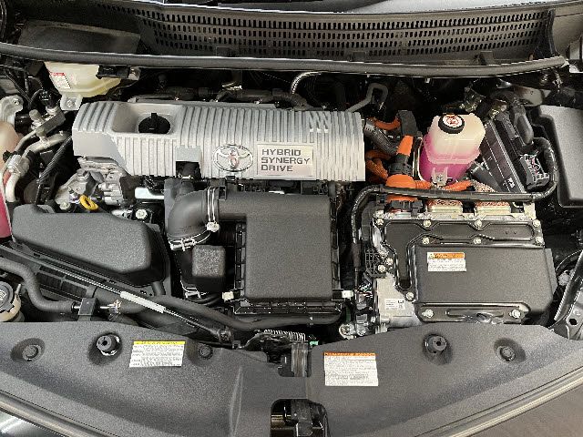 TOYOTA PRIUS ALPHA 2019 Image 31