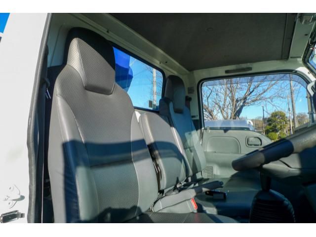 ISUZU ELF 2016 Image 31