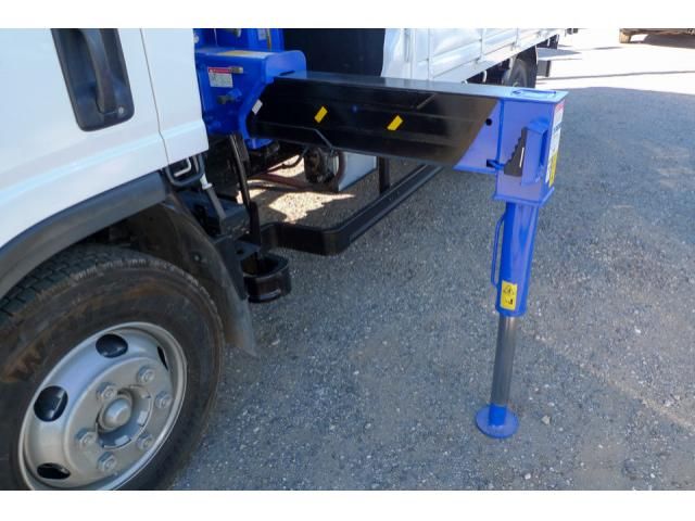 ISUZU ELF 2018 Image 31