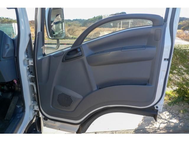 ISUZU ELF 2018 Image 31