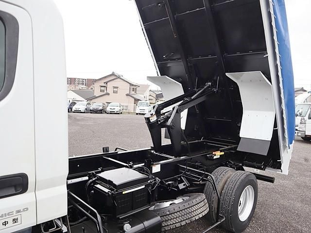 MITSUBISHI CANTER 2016 Image 31