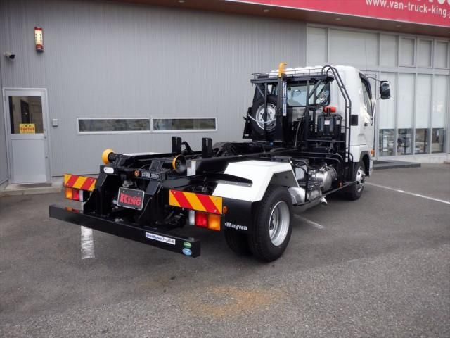 MITSUBISHI FUSOU FIGHTER 2025 Image 31