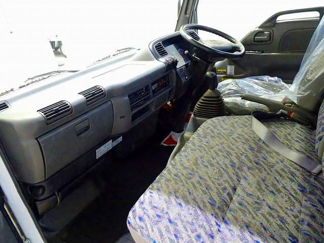 ISUZU ELF 2003 Image 31