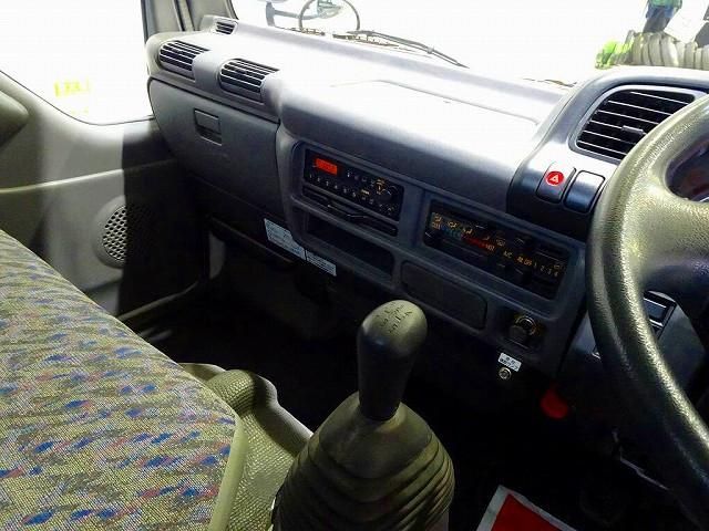 ISUZU ELF 2003 Image 31