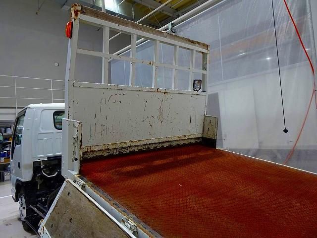 ISUZU ELF 2003 Image 31