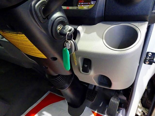 HINO DUTRO 2023 Image 31