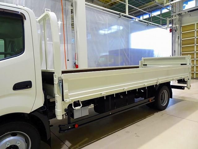 HINO DUTRO 2023 Image 31