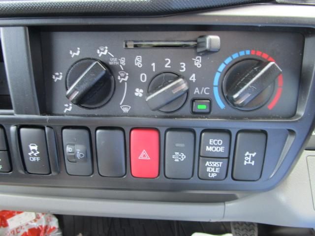 HINO DUTRO 2025 Image 31