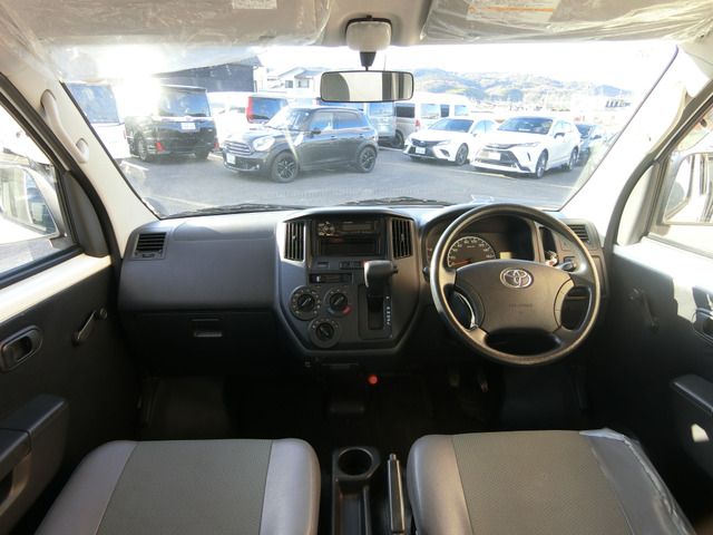 TOYOTA LITEACE VAN 2WD 2015 Image 31
