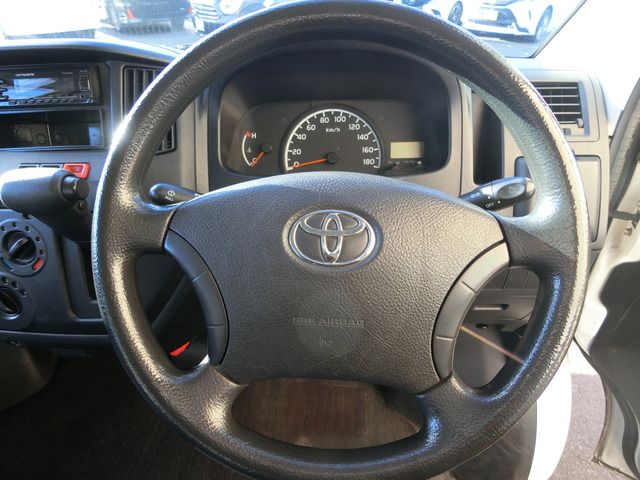 TOYOTA LITEACE VAN 2WD 2015 Image 31