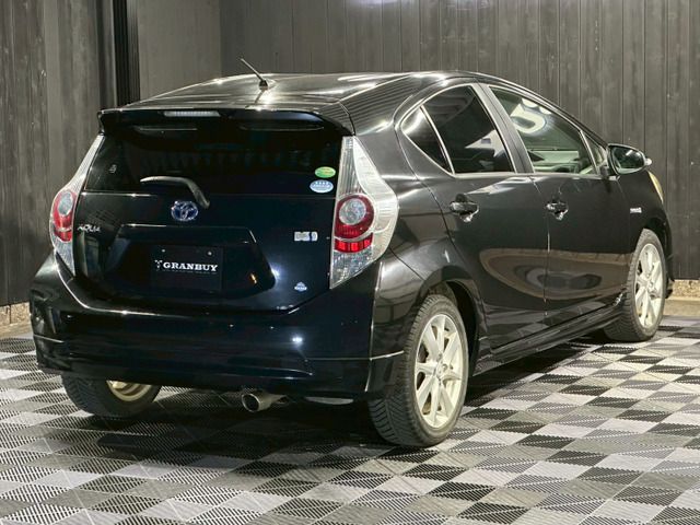 TOYOTA AQUA 2013 Image 31