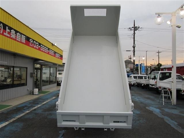 ISUZU  2018 Image 31