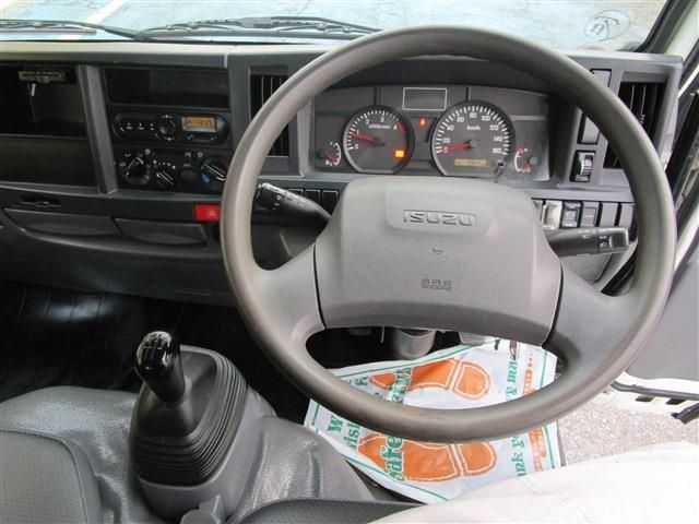 ISUZU  2018 Image 31