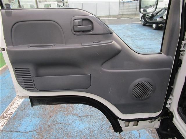 ISUZU  2018 Image 31