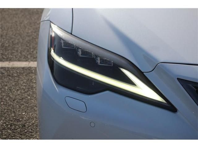 TOYOTA LEXUS LS500H 2021 Image 31