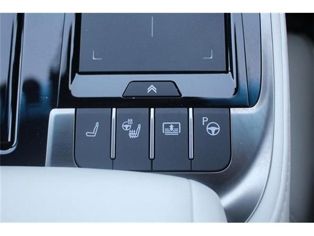 TOYOTA LEXUS LS500H 2021 Image 31