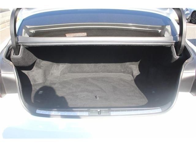 TOYOTA LEXUS LS500H 2021 Image 31