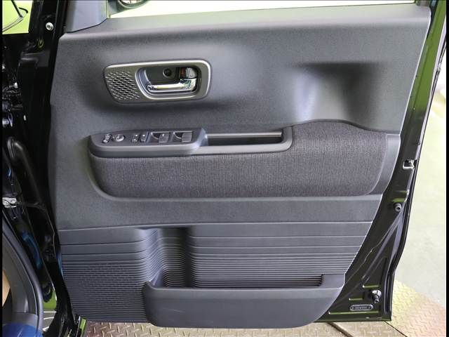 HONDA N BOX CUSTOM 2025 Image 31