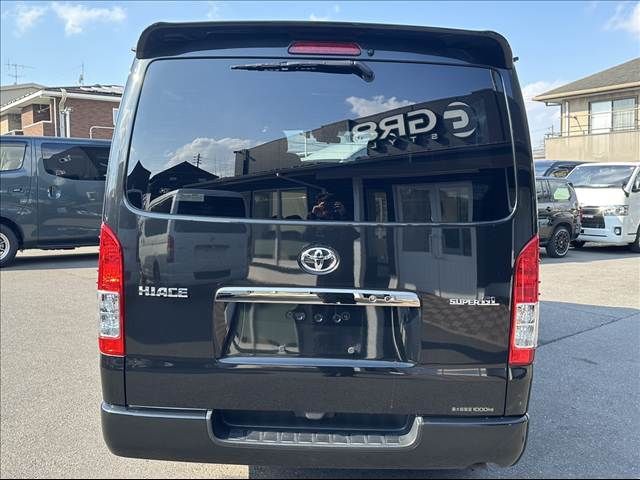 TOYOTA HIACE VAN 4WD 2022 Image 31