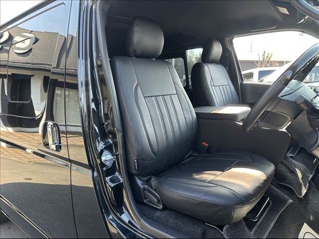 TOYOTA HIACE VAN 4WD 2022 Image 31