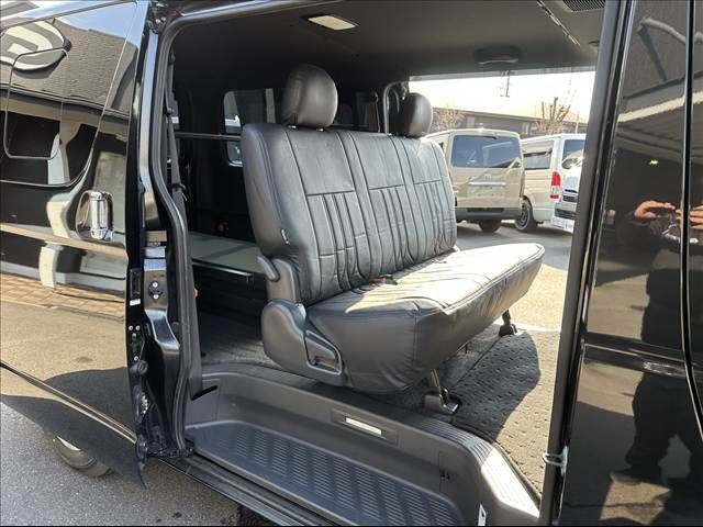 TOYOTA HIACE VAN 4WD 2022 Image 31