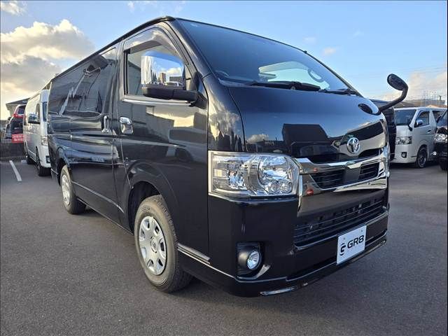 TOYOTA HIACE VAN 4WD 2022 Image 31