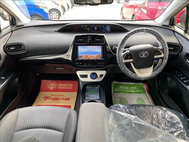 TOYOTA PRIUS 2016 Image 31