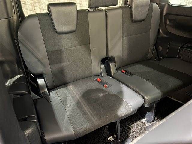 TOYOTA NOAH HYBRID 2019 Image 31