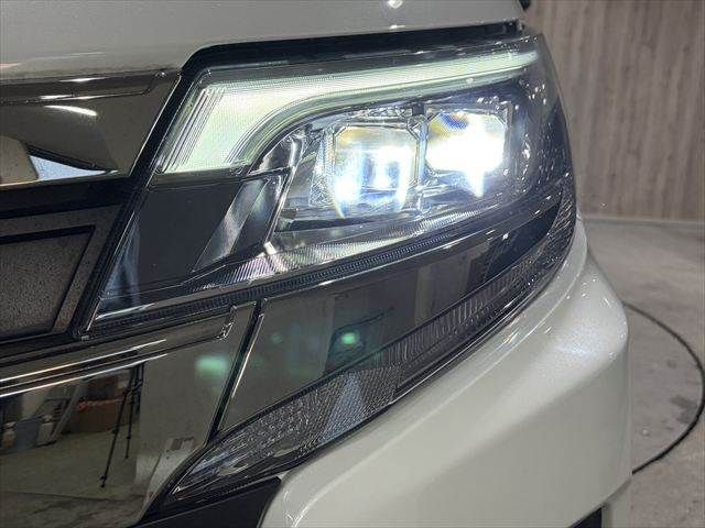 TOYOTA NOAH HYBRID 2019 Image 31