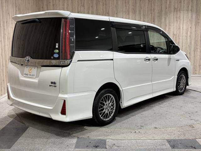 TOYOTA NOAH HYBRID 2019 Image 31