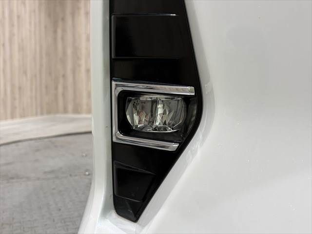 TOYOTA NOAH HYBRID 2019 Image 31