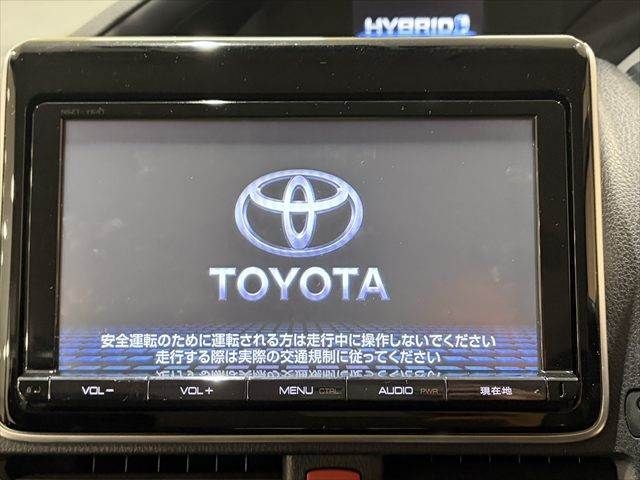 TOYOTA VOXY HYBRID 2016 Image 31