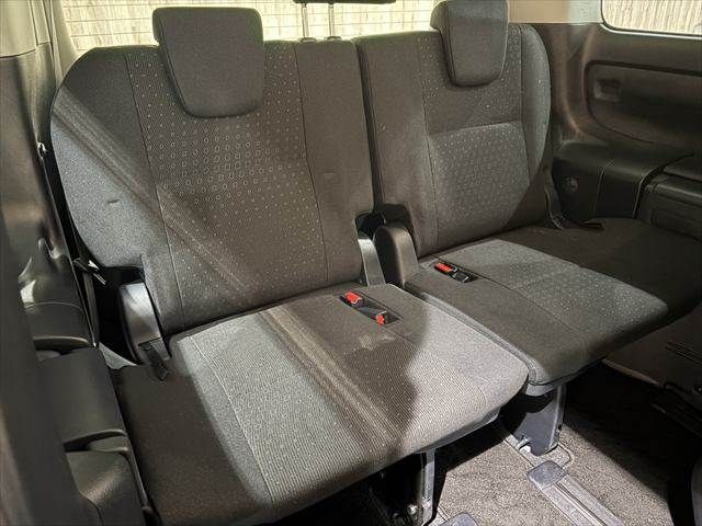 TOYOTA VOXY HYBRID 2016 Image 31