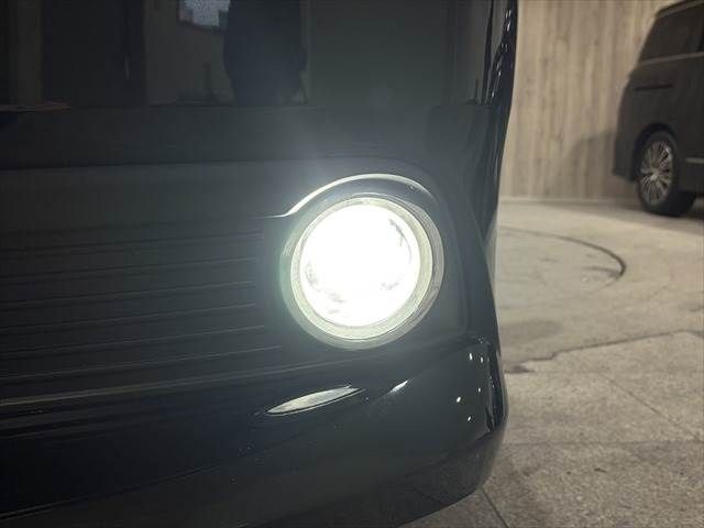 TOYOTA NOAH HYBRID 2014 Image 31