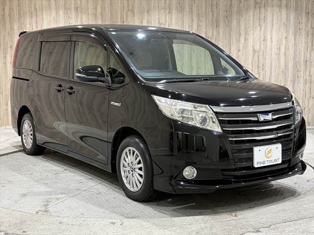 TOYOTA NOAH HYBRID 2014 Image 31