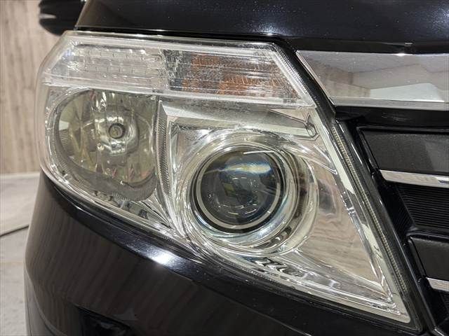 TOYOTA NOAH HYBRID 2014 Image 31