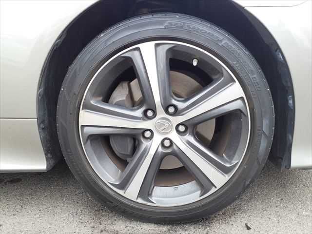 TOYOTA LEXUS RC300H 2017 Image 31